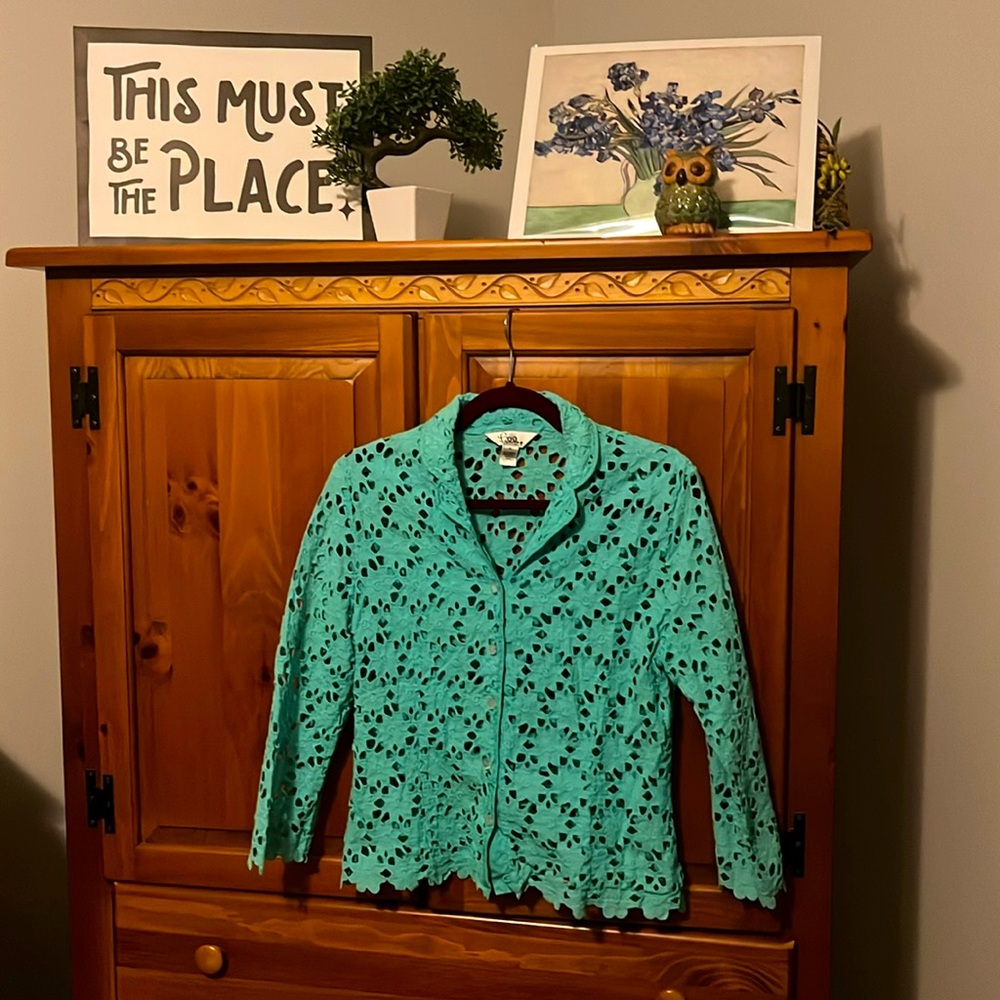 Vintage Lilly Pulitzer lace blazer.